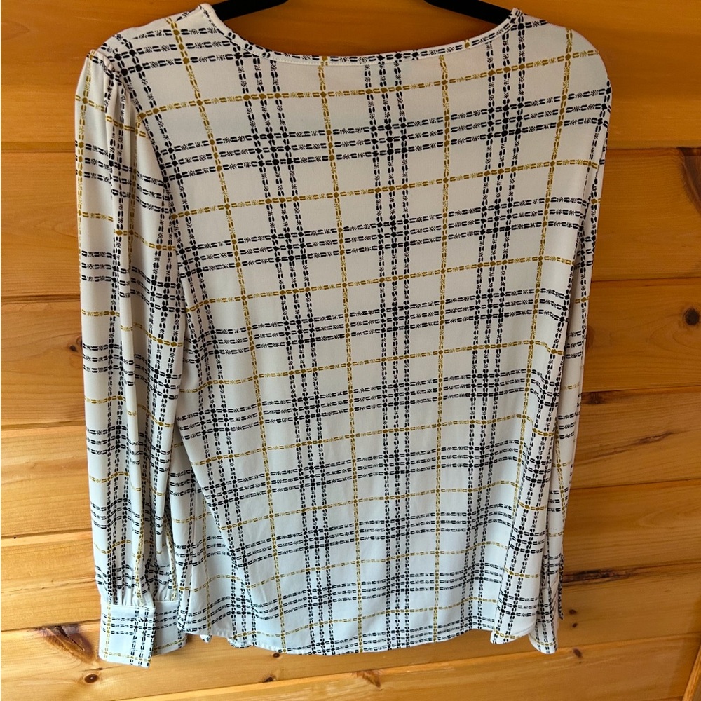 ✨work blouse✨ - Picture 2 of 3